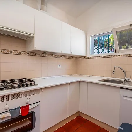 Ocean Algarve 펜션 알보르